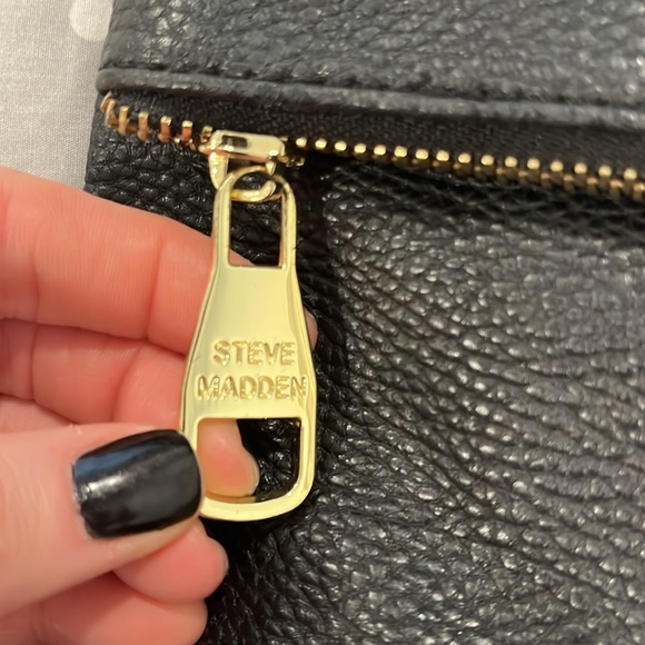 🎄🎄Steve  Madden Large Clutch Bag with Shoulder Strap - Picture 3 of 8